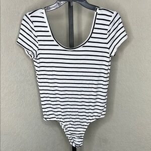 125 - Project Social T NWOT Navy and White Striped Scoop Neck Bodysuit. Size S